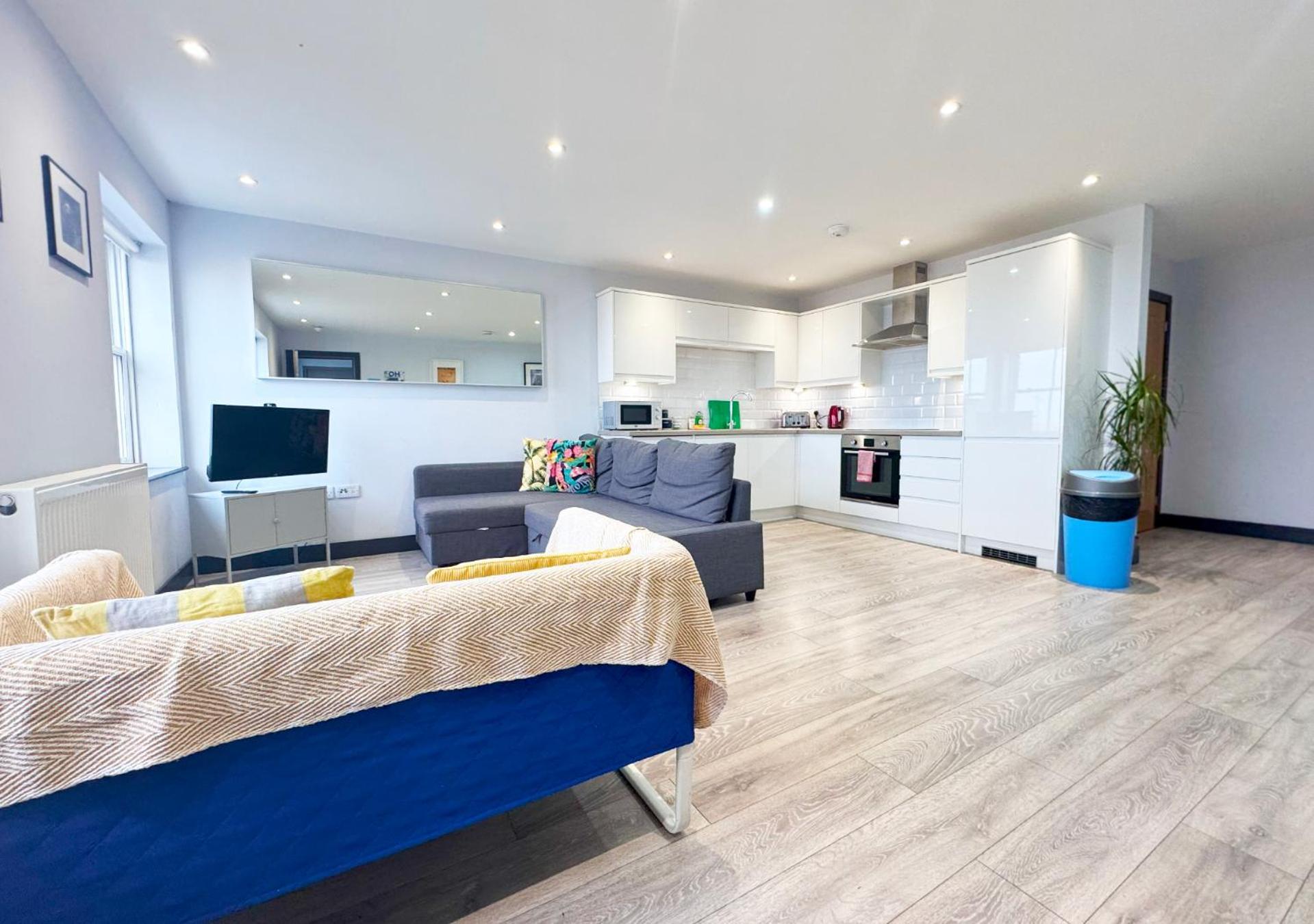 The Sunset Apartment - Margate Beach - By Goldex Coastal Breaks Luaran gambar